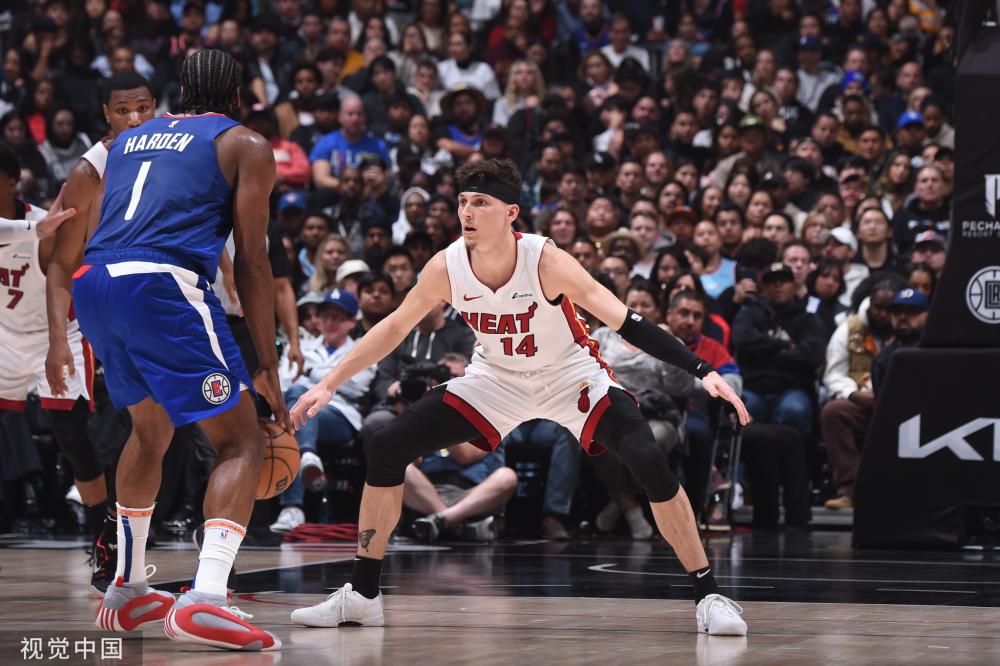 更彰显了他 更彰显了他